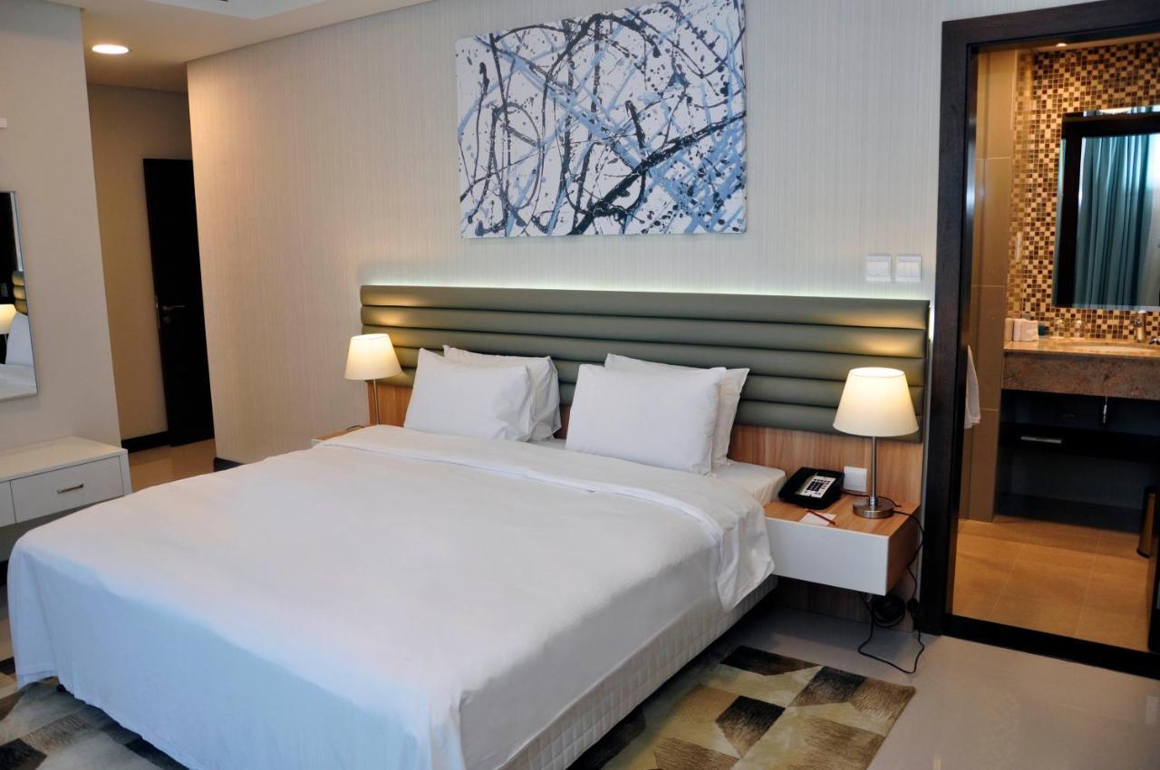 Gulf Executive Hotel & Residence Juffair Manama Exterior photo
