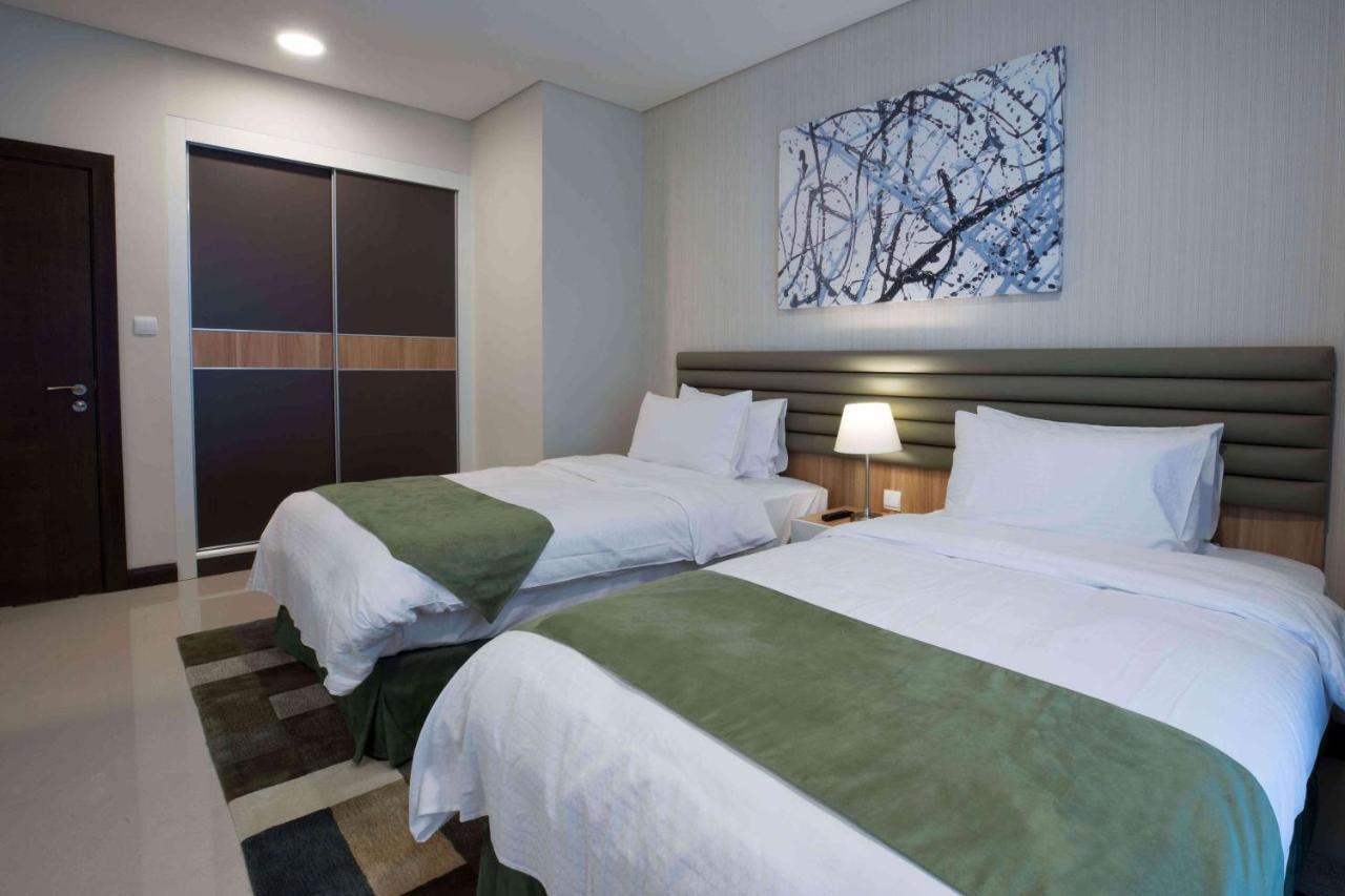 Gulf Executive Hotel & Residence Juffair Manama Exterior photo